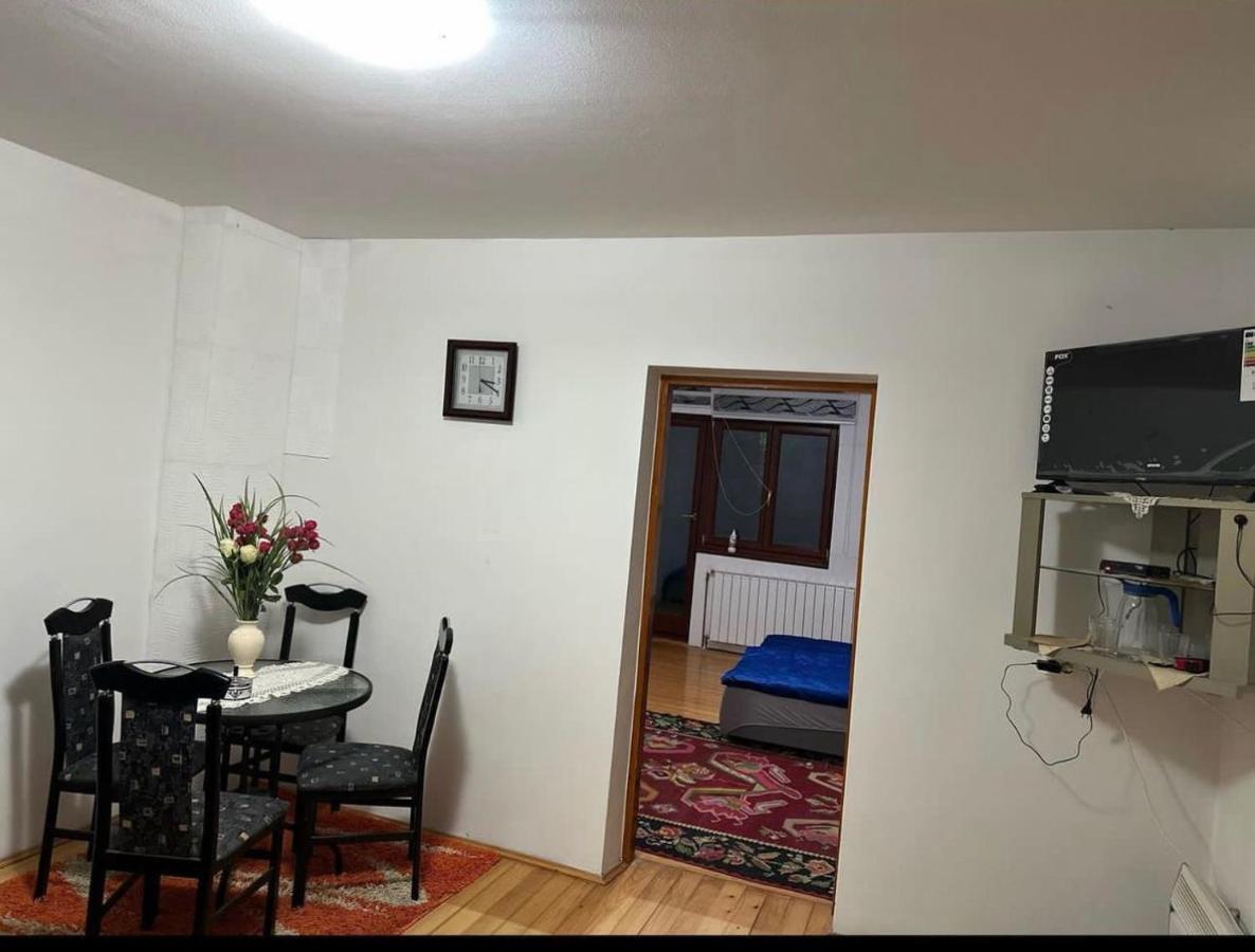 Almira Mujcic Apartment Сараево Екстериор снимка