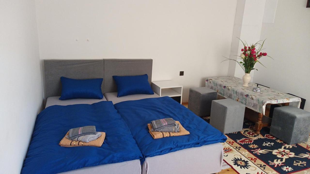 Almira Mujcic Apartment Сараево Екстериор снимка
